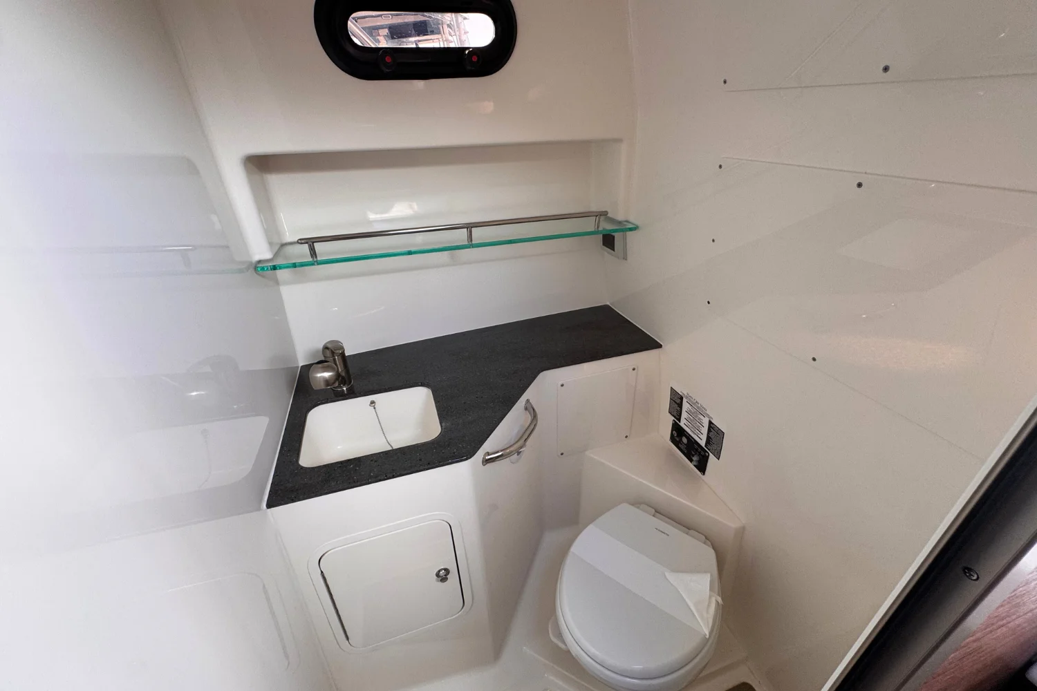 2026 Boston Whaler 325 Conquest Image Thumbnail #32