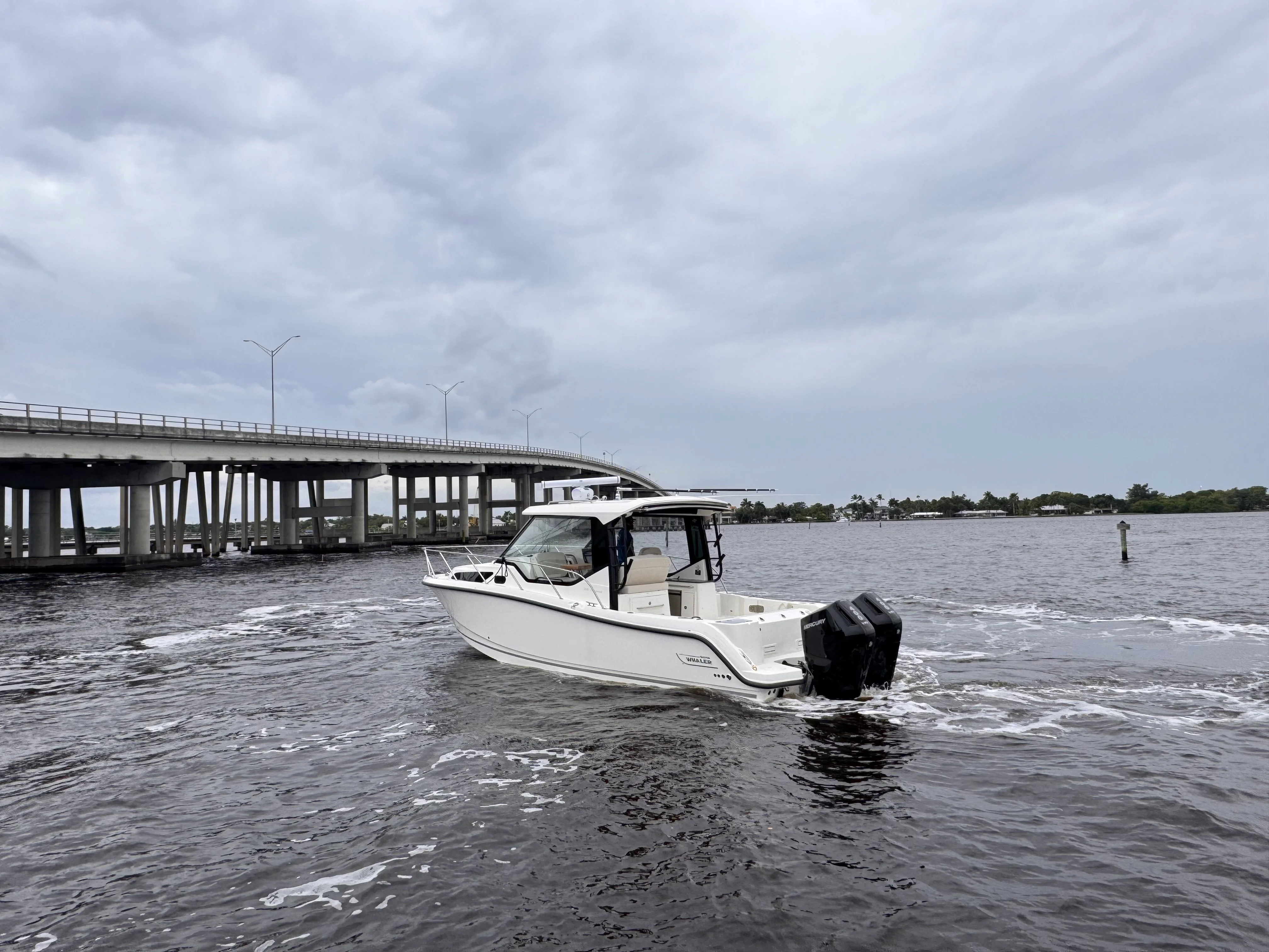 2026 Boston Whaler 325 Conquest Image Thumbnail #5