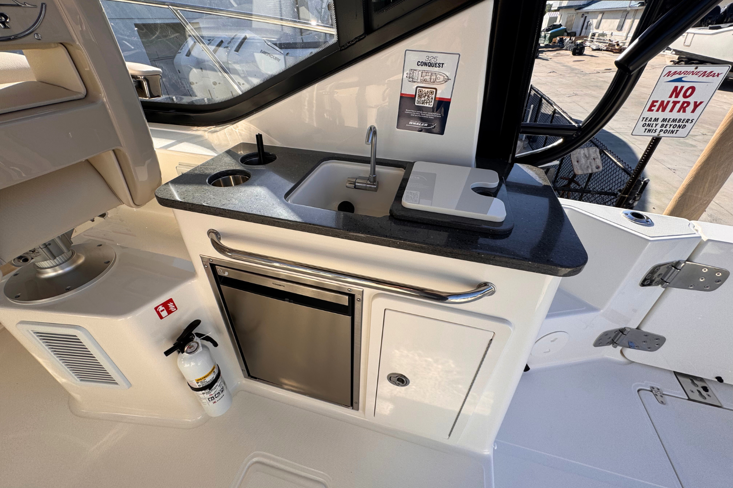 2026 Boston Whaler 325 Conquest Image Thumbnail #21