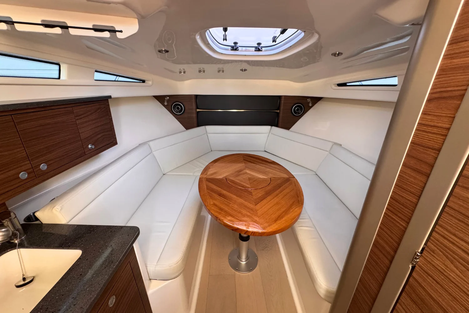 2026 Boston Whaler 325 Conquest Image Thumbnail #30