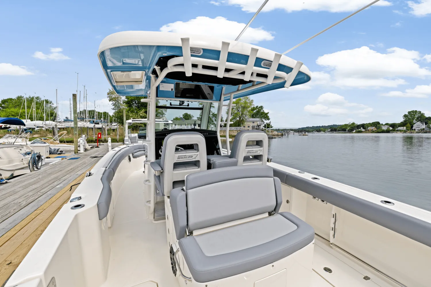 2025 Boston Whaler 330 Outrage Image Thumbnail #13