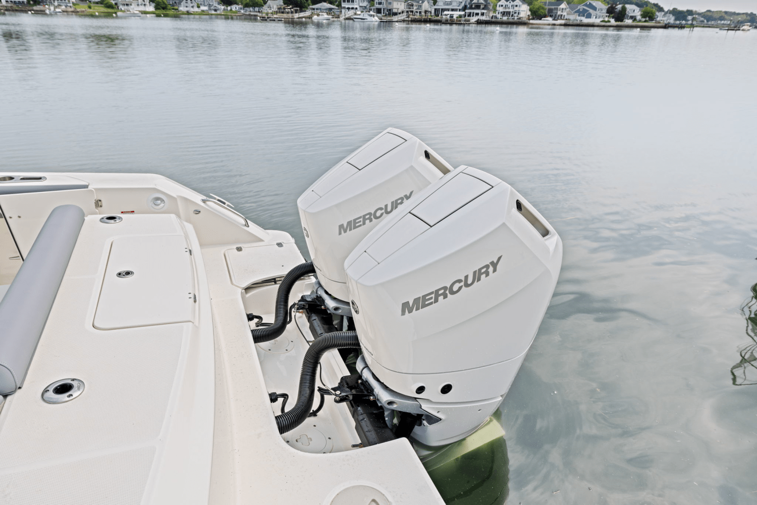 2025 Boston Whaler 330 Outrage Image Thumbnail #7