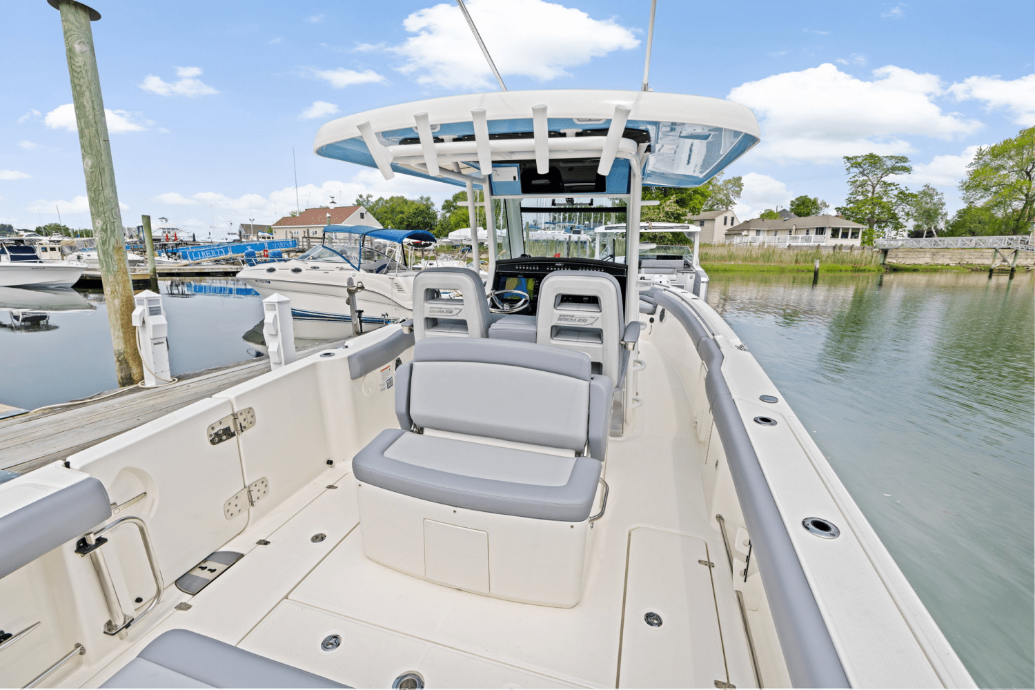 2025 Boston Whaler 330 Outrage Image Thumbnail #10