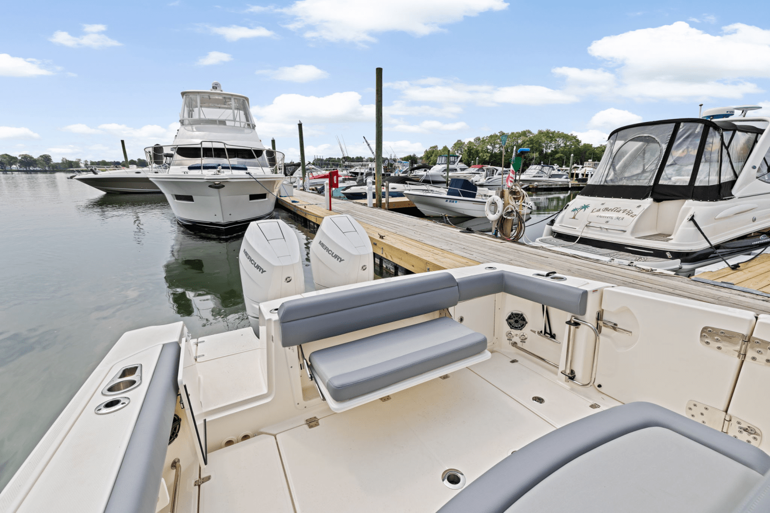 2025 Boston Whaler 330 Outrage Image Thumbnail #9