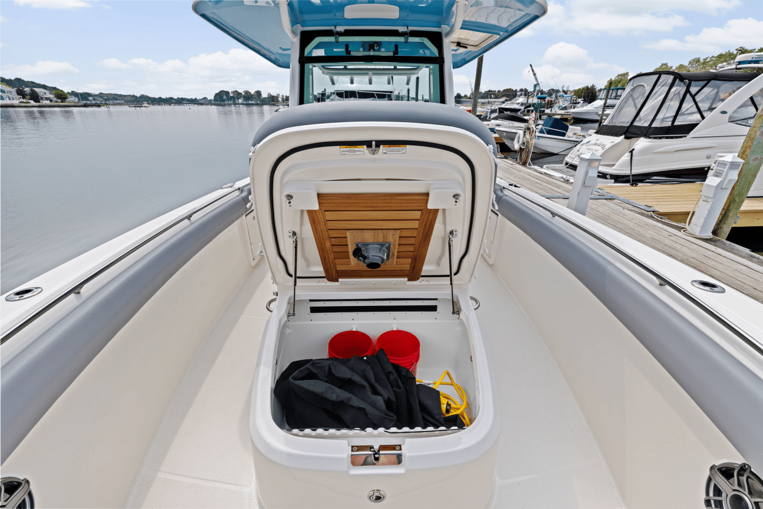 2025 Boston Whaler 330 Outrage Image Thumbnail #32