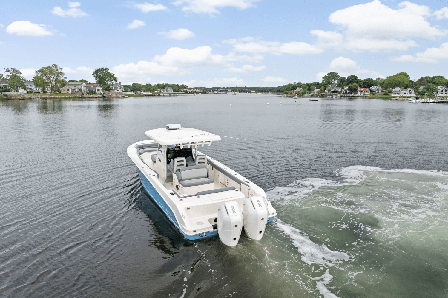 2025 Boston Whaler 330 Outrage Image Thumbnail #3