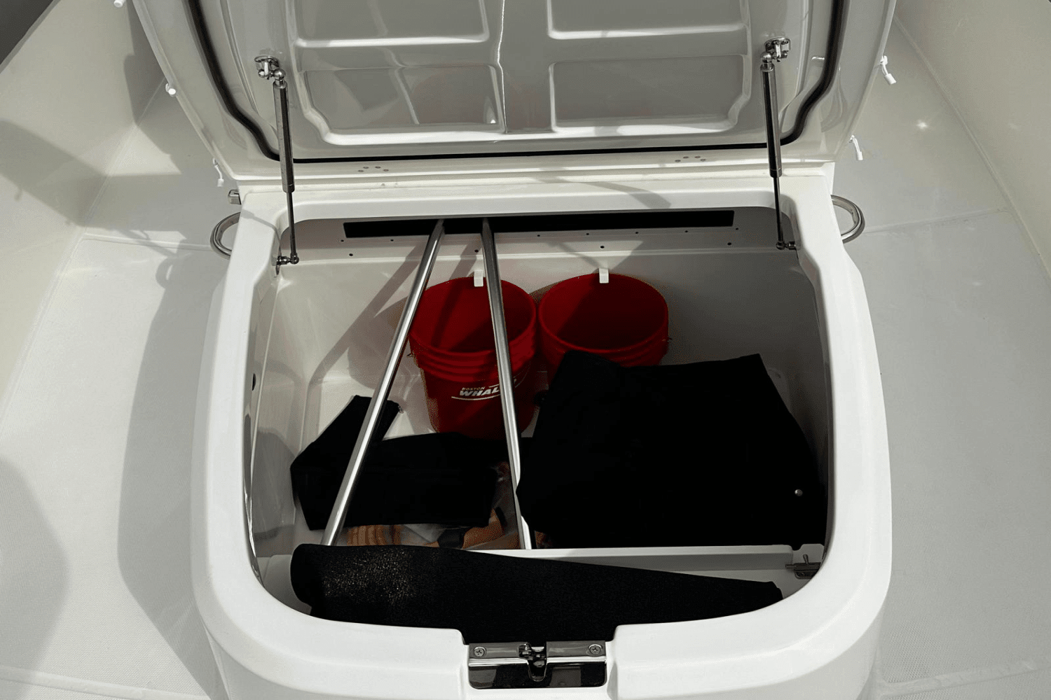2025 Boston Whaler 330 Outrage Image Thumbnail #16