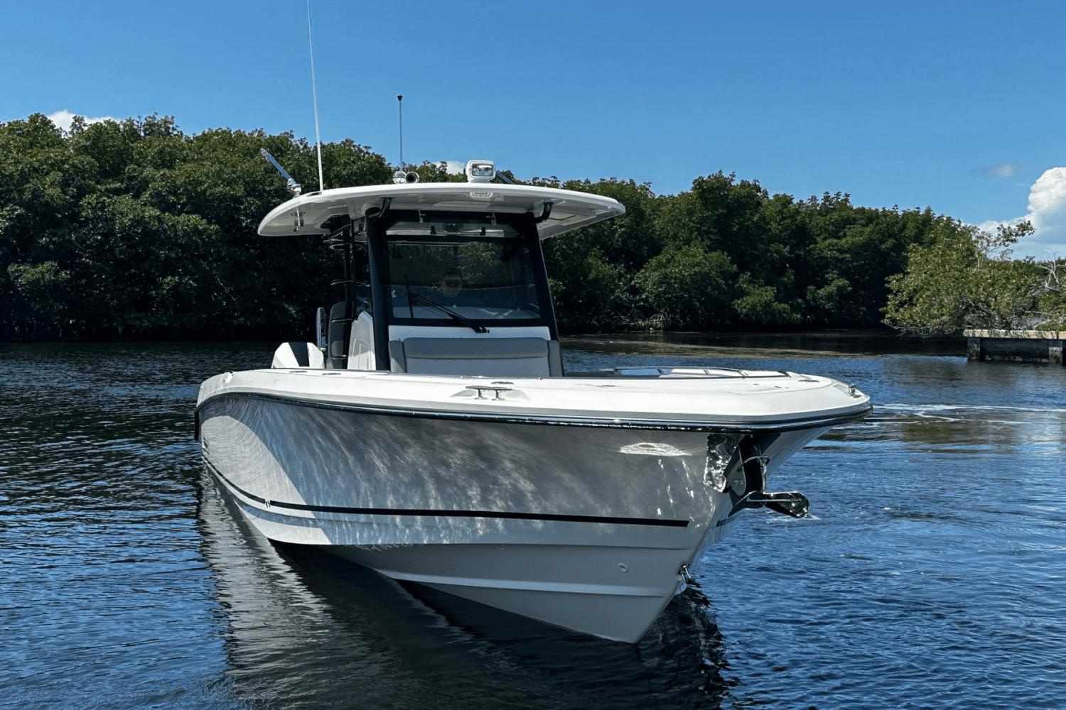 2025 Boston Whaler 330 Outrage Image Thumbnail #4