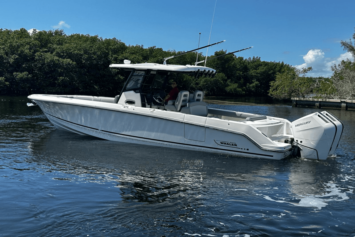 2025 Boston Whaler 330 Outrage Image Thumbnail #11