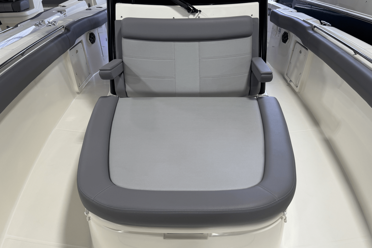 2025 Boston Whaler 330 Outrage Image Thumbnail #22