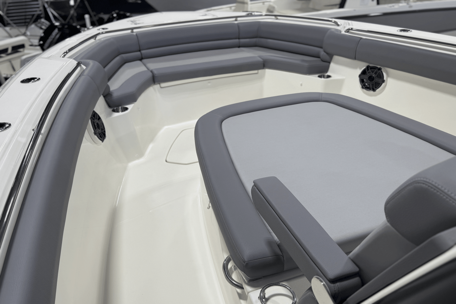 2025 Boston Whaler 330 Outrage Image Thumbnail #20