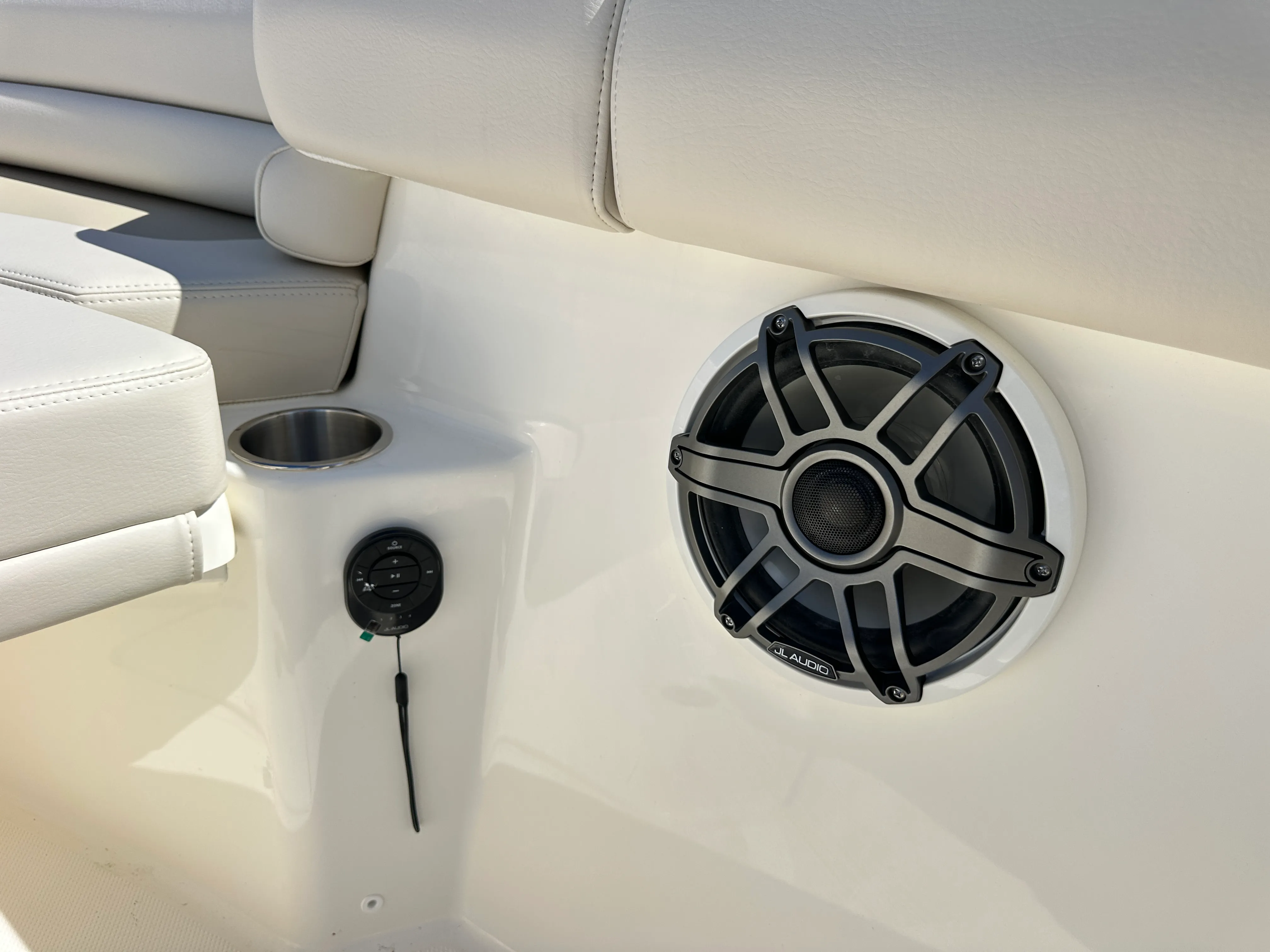 2025 Boston Whaler 330 Outrage Image Thumbnail #31