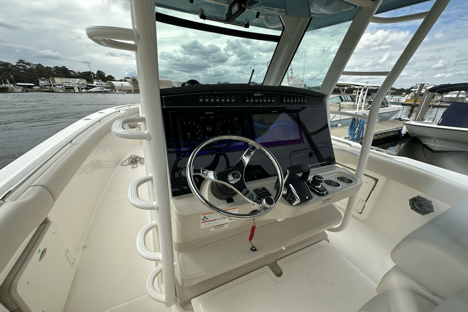 2025 Boston Whaler 330 Outrage Image Thumbnail #12
