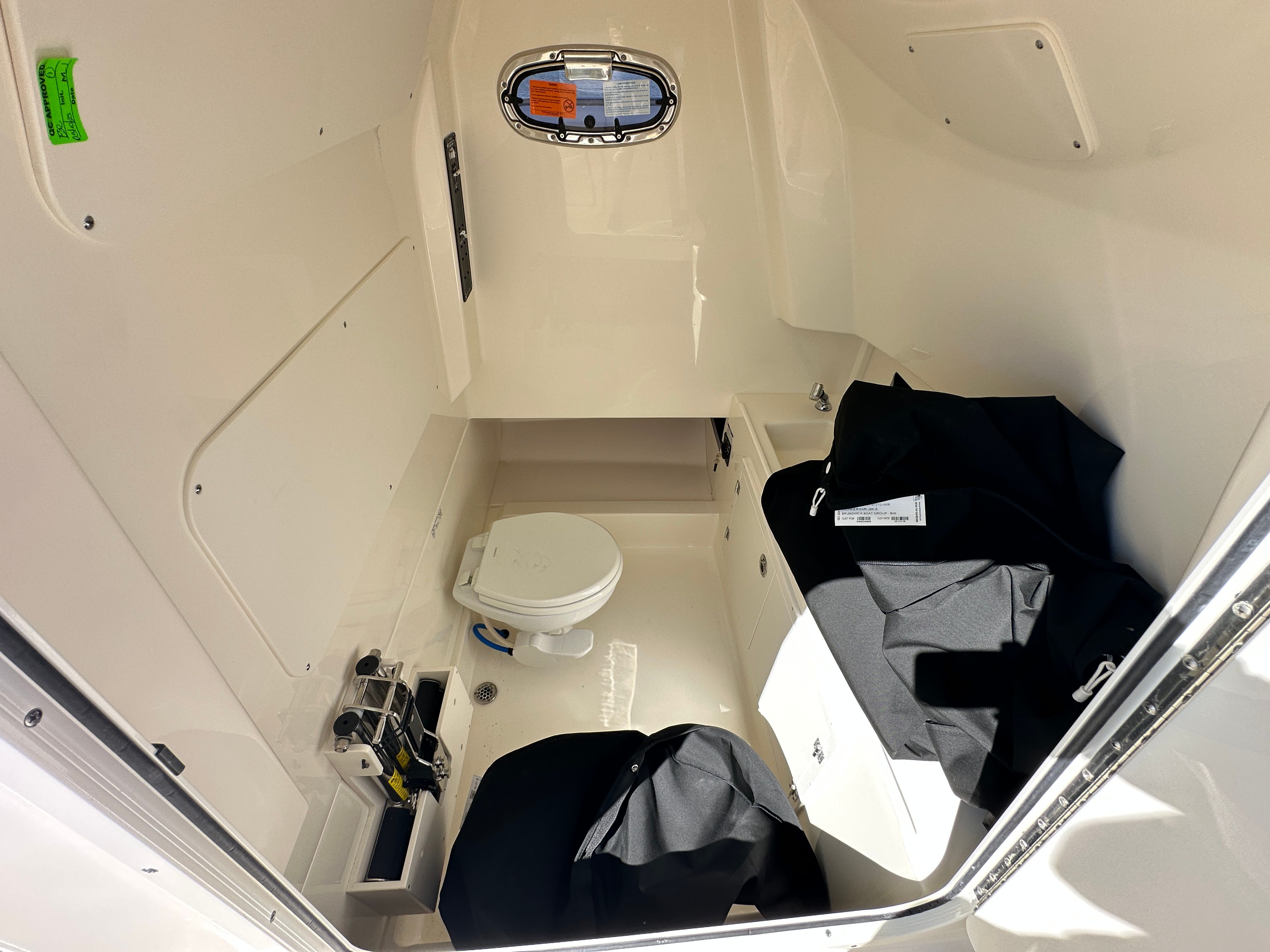 2025 Boston Whaler 330 Outrage Image Thumbnail #26
