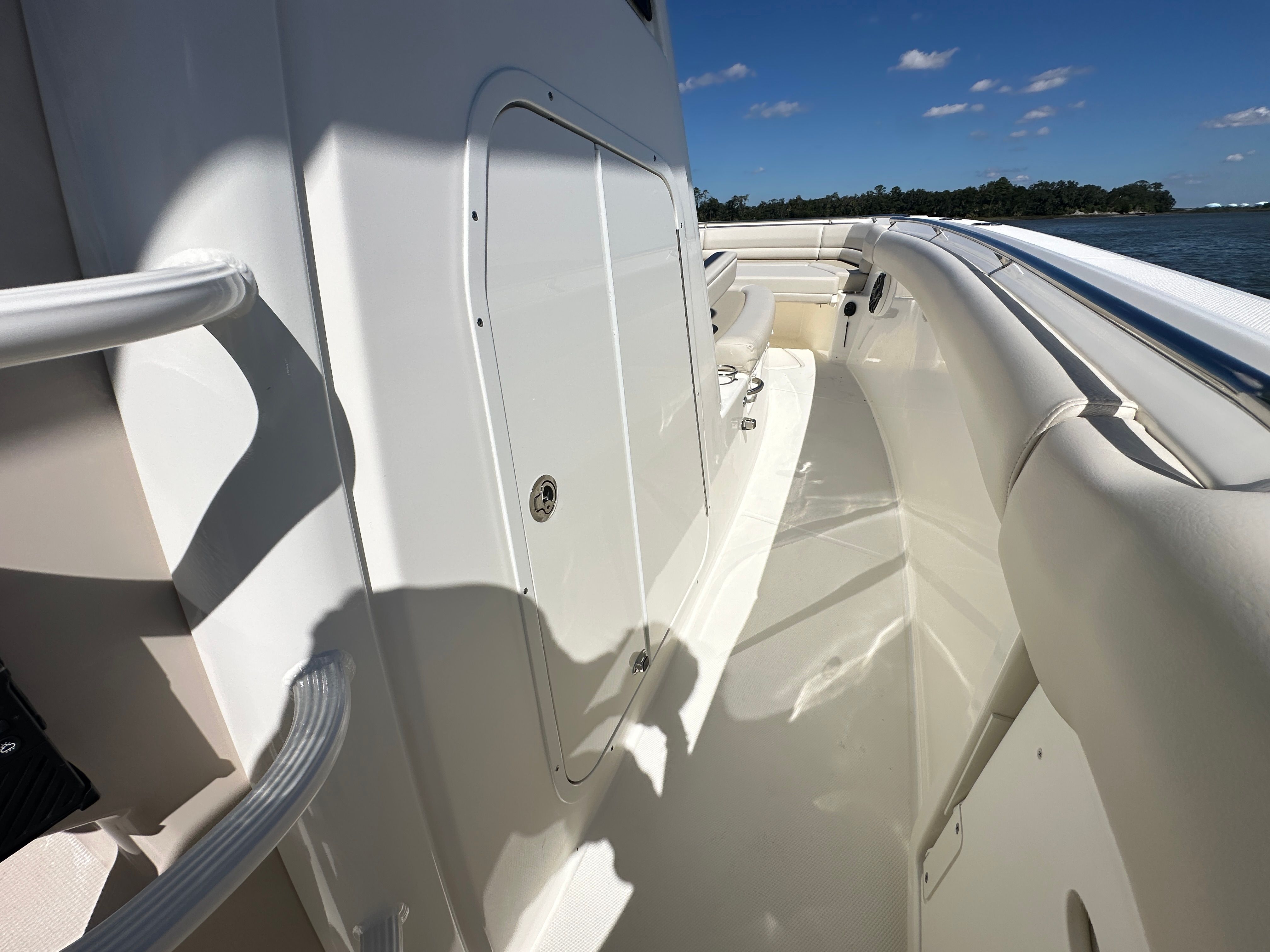 2025 Boston Whaler 330 Outrage Image Thumbnail #25