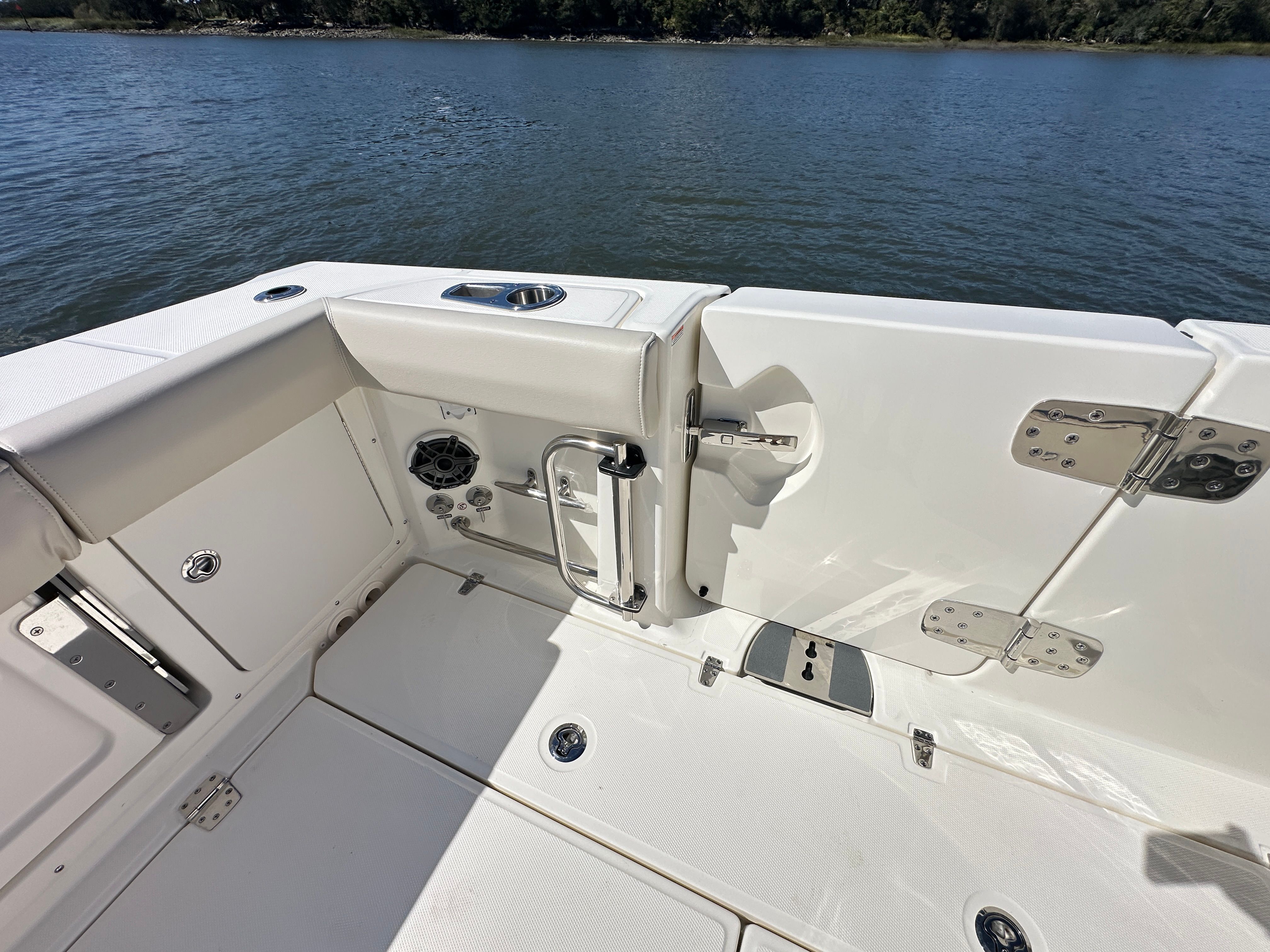 2025 Boston Whaler 330 Outrage Image Thumbnail #14