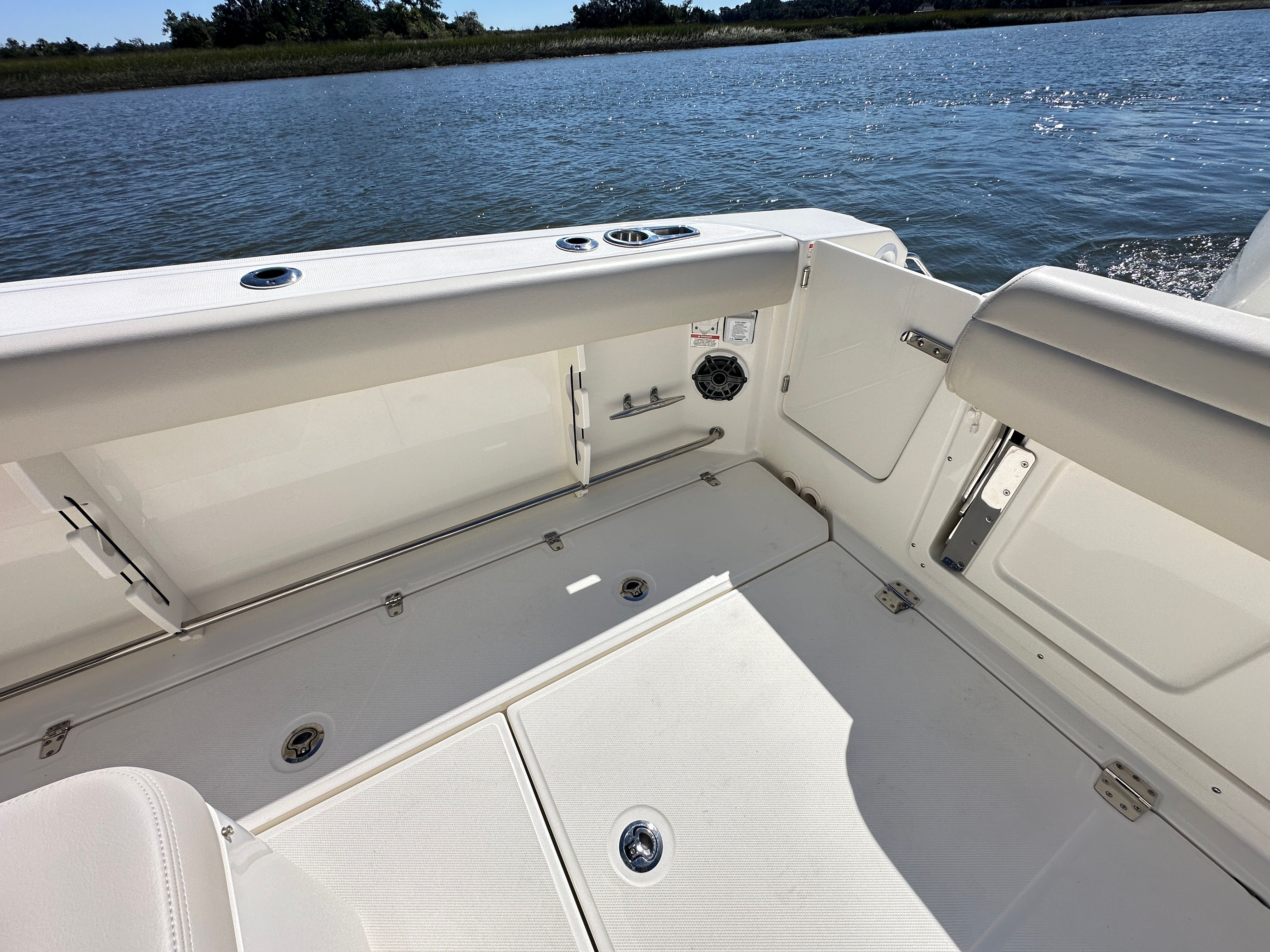 2025 Boston Whaler 330 Outrage Image Thumbnail #15