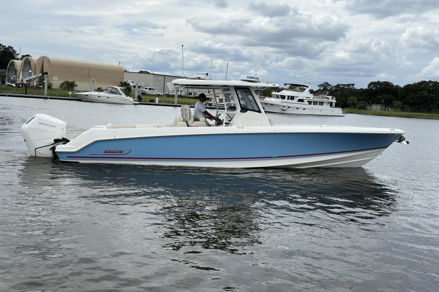 2025 Boston Whaler 330 Outrage Image Thumbnail #1