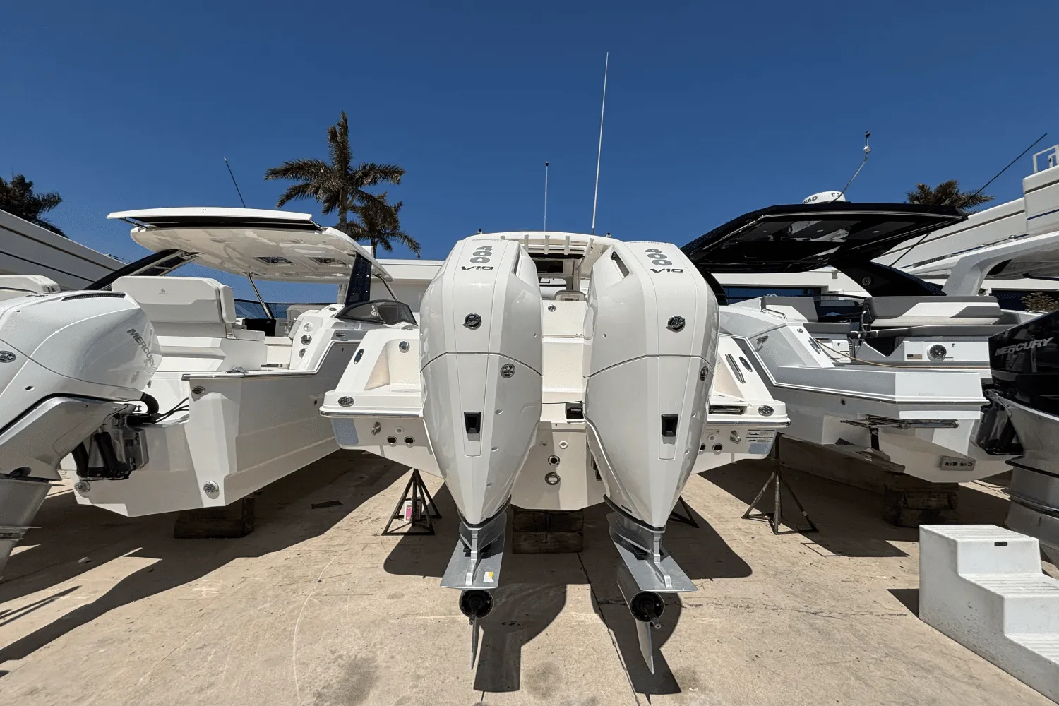 2025 Boston Whaler 330 Outrage Image Thumbnail #4