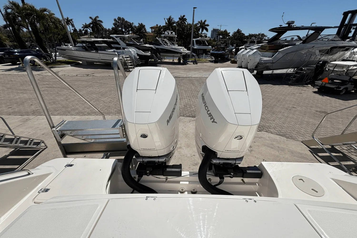 2025 Boston Whaler 330 Outrage Image Thumbnail #5