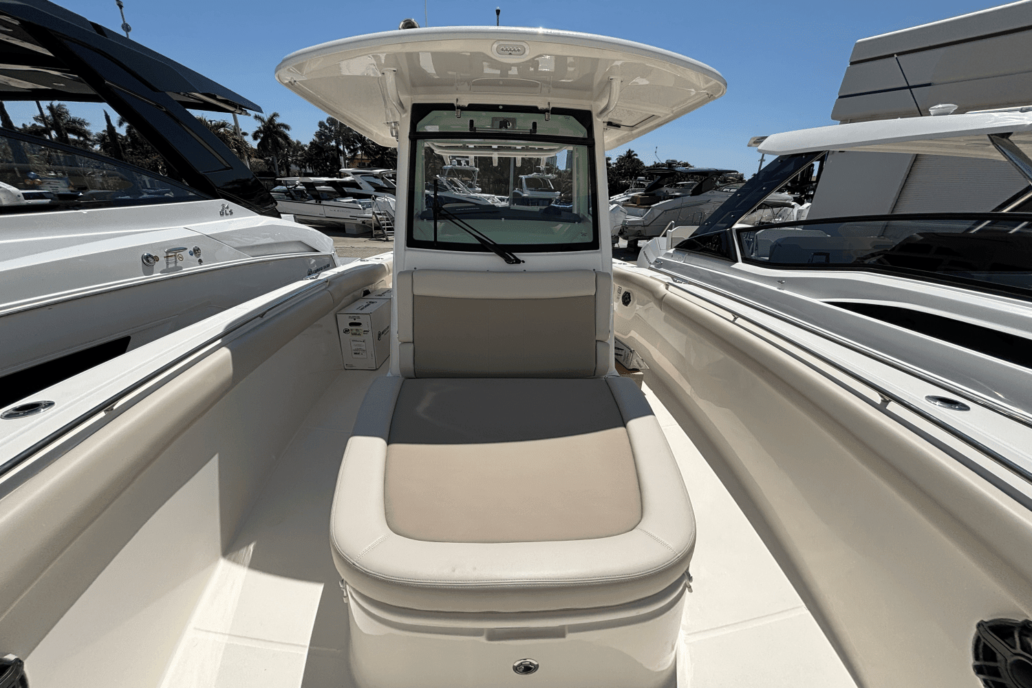 2025 Boston Whaler 330 Outrage Image Thumbnail #33