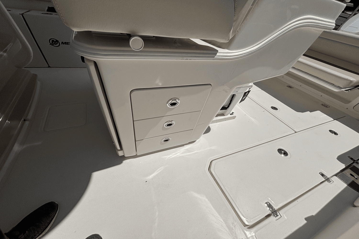 2025 Boston Whaler 330 Outrage Image Thumbnail #37