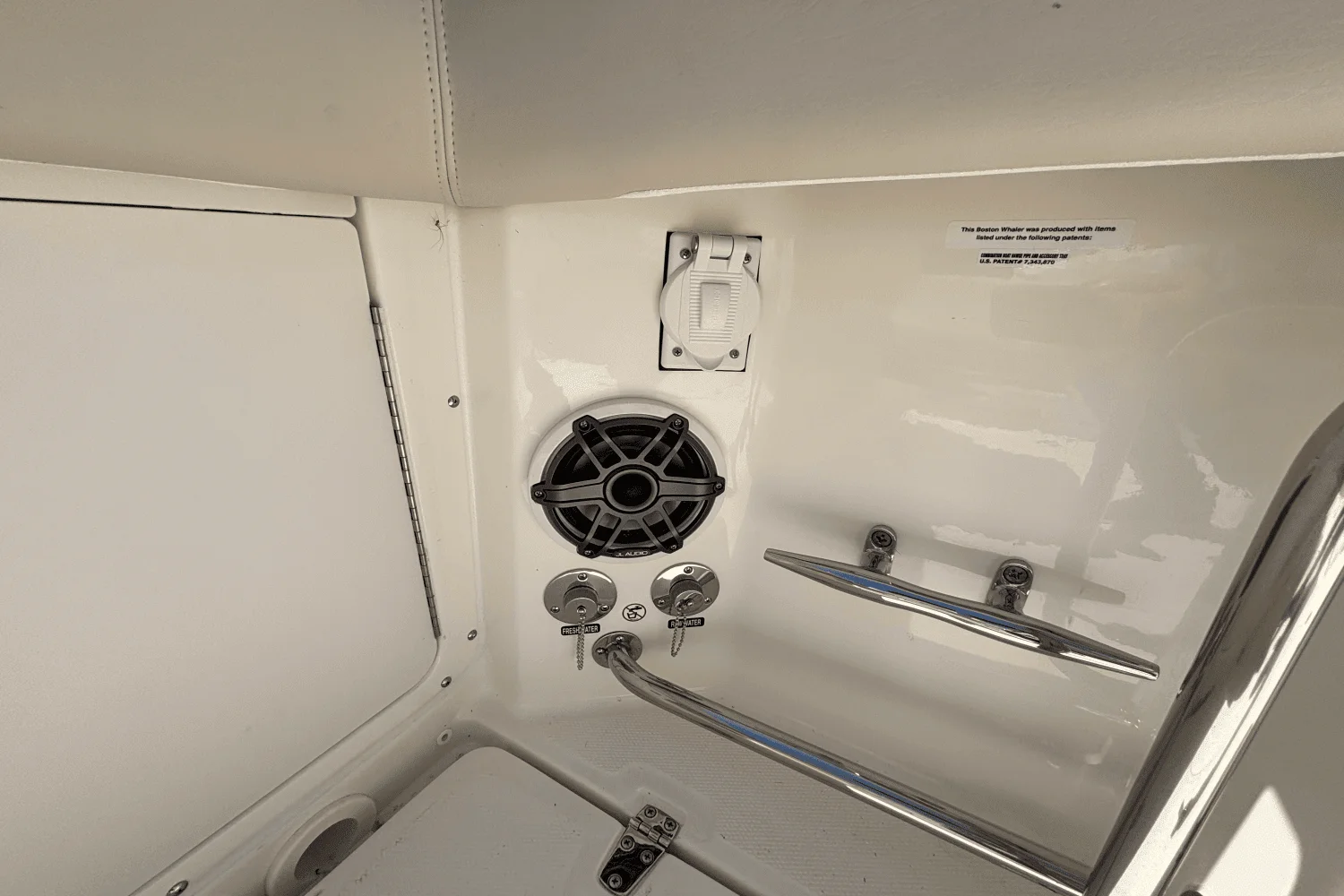 2025 Boston Whaler 330 Outrage Image Thumbnail #36