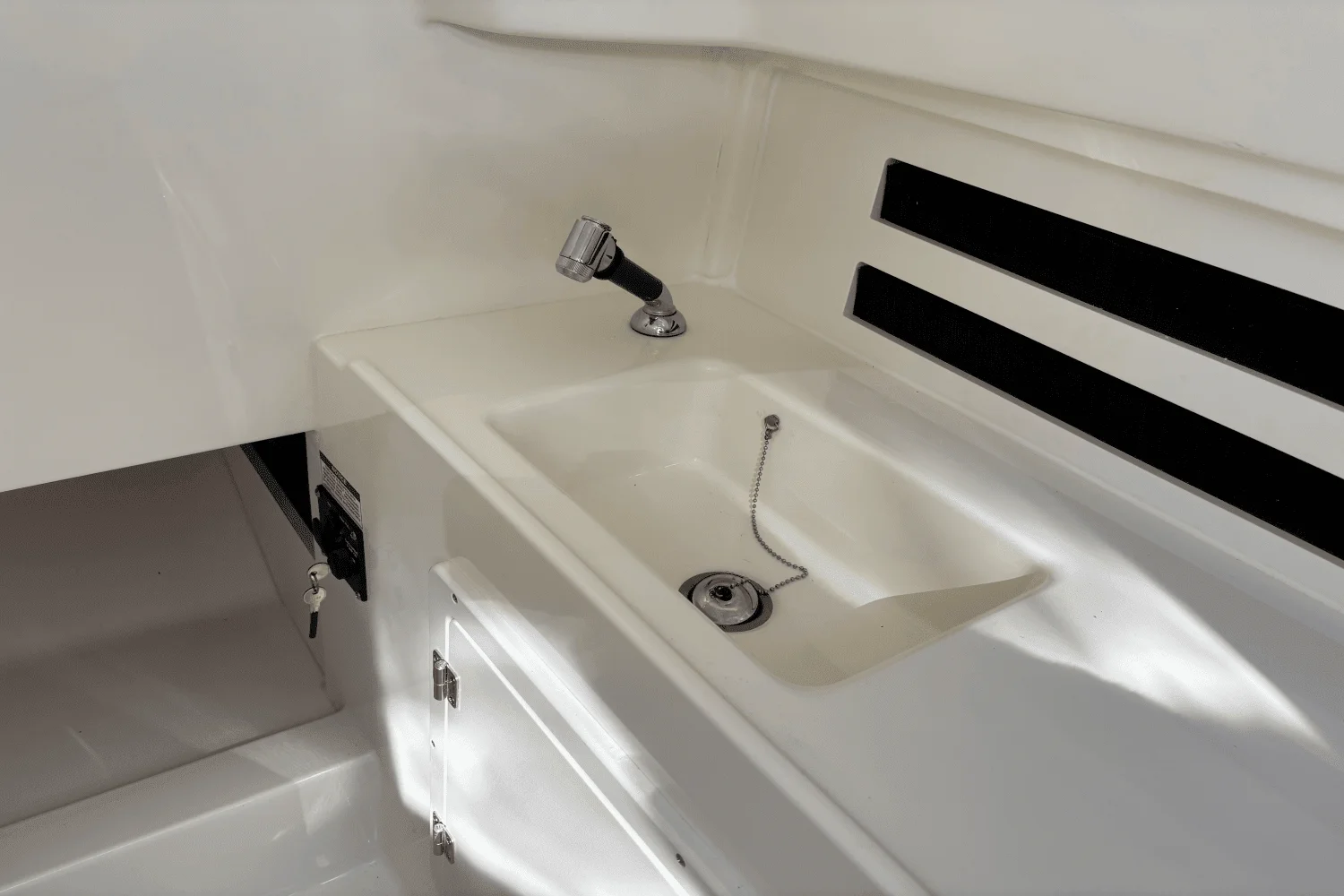 2025 Boston Whaler 330 Outrage Image Thumbnail #29