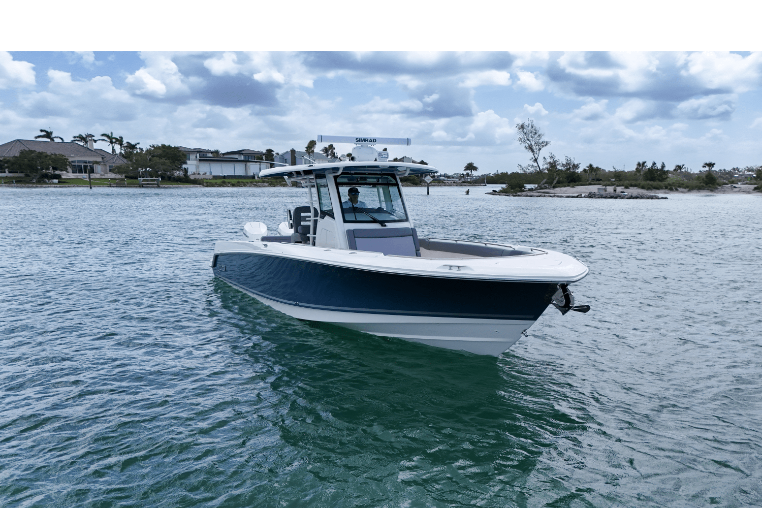 2025 Boston Whaler 330 Outrage Image Thumbnail #3