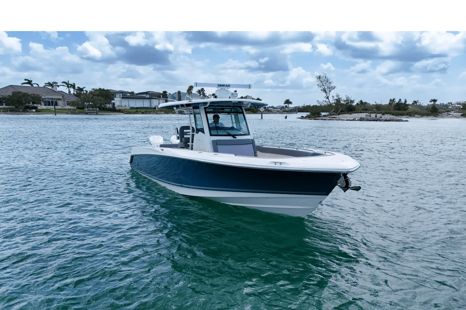 2025 Boston Whaler 330 Outrage Image Thumbnail #3
