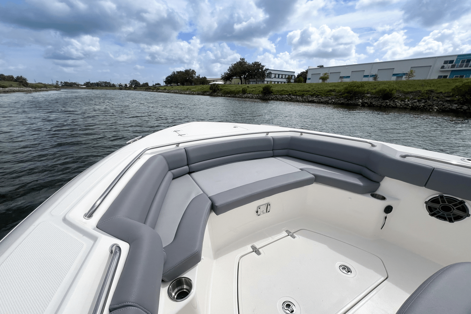 2025 Boston Whaler 330 Outrage Image Thumbnail #14