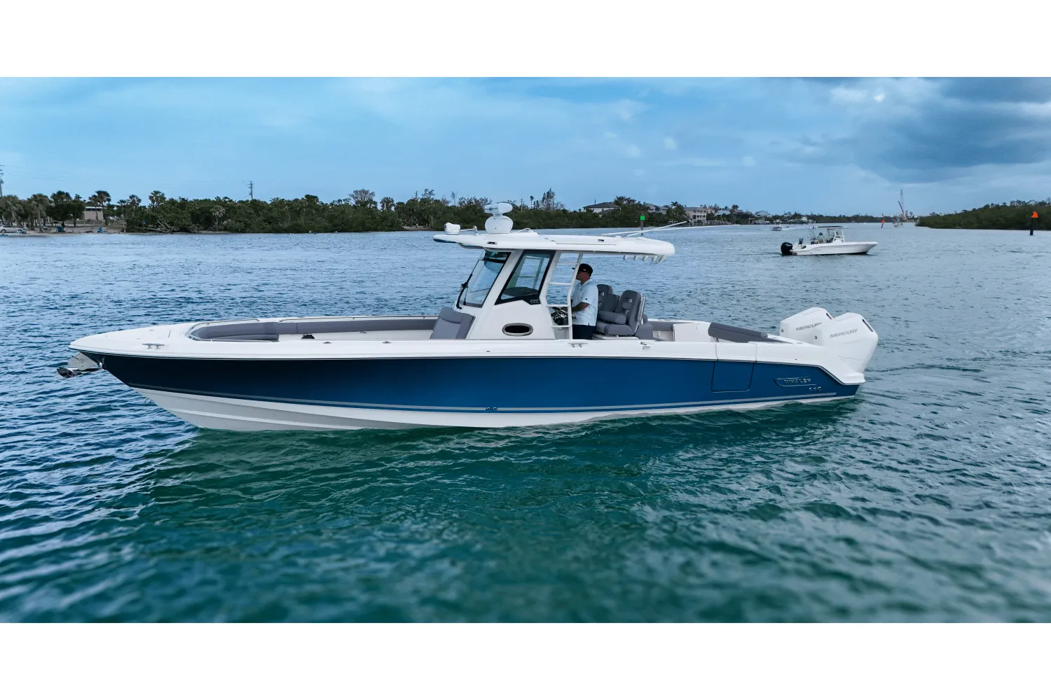 2025 Boston Whaler 330 Outrage Image Thumbnail #1