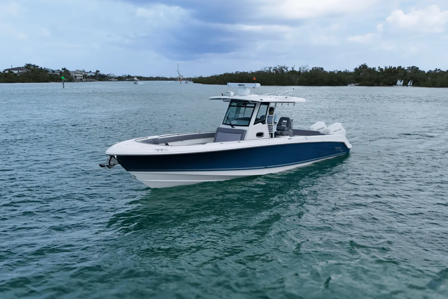 2025 Boston Whaler 330 Outrage Image Thumbnail #2