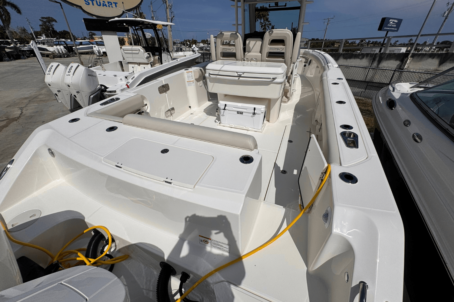 2025 Boston Whaler 330 Outrage Image Thumbnail #7