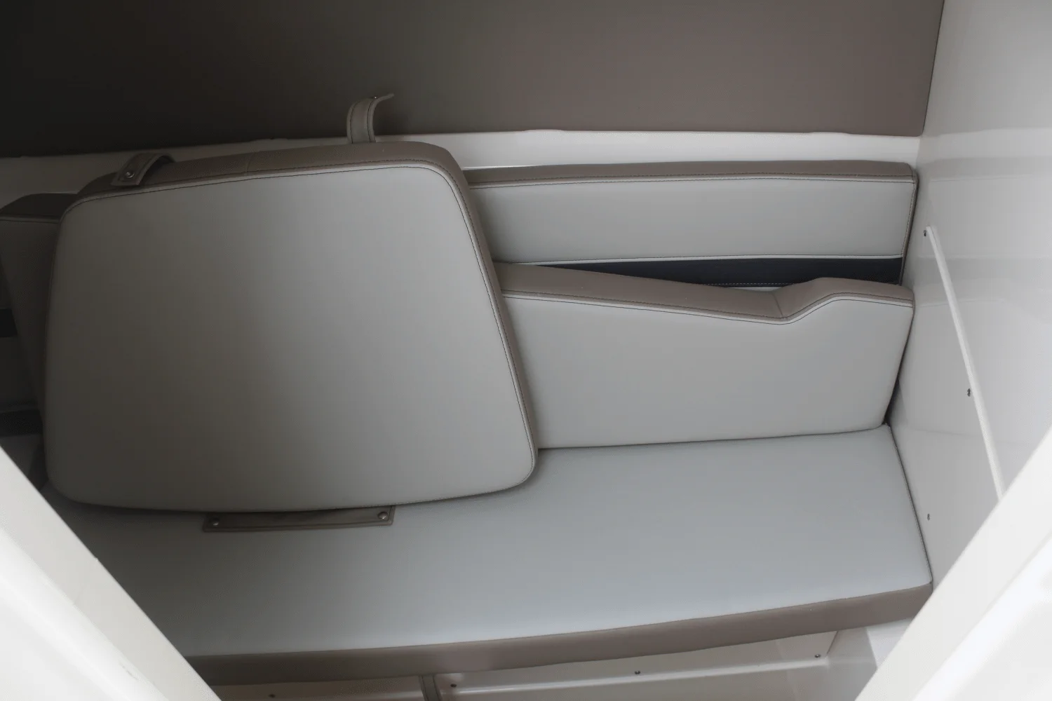 2026 Boston Whaler 330 Vantage Image Thumbnail #54