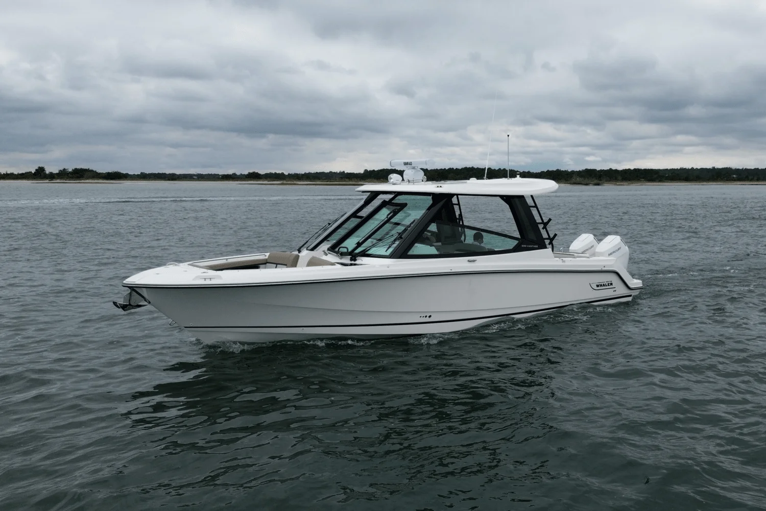 2026 Boston Whaler 330 Vantage Image Thumbnail #5