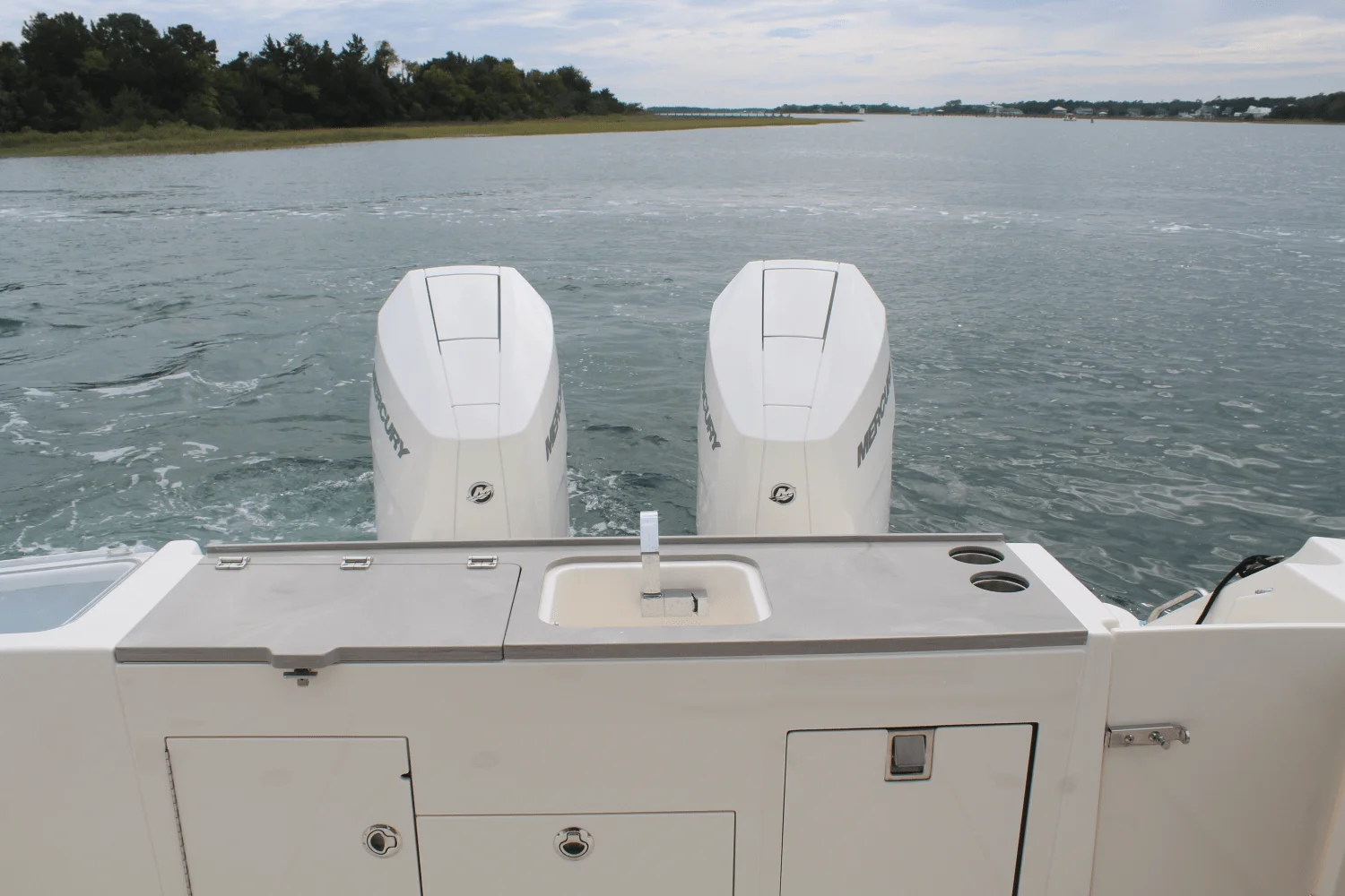 2026 Boston Whaler 330 Vantage Image Thumbnail #18