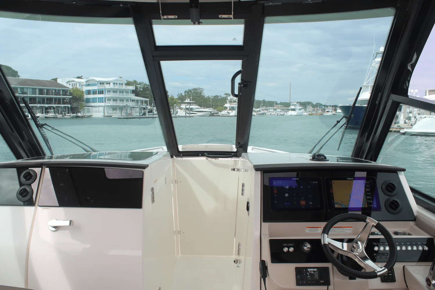 2026 Boston Whaler 330 Vantage Image Thumbnail #55
