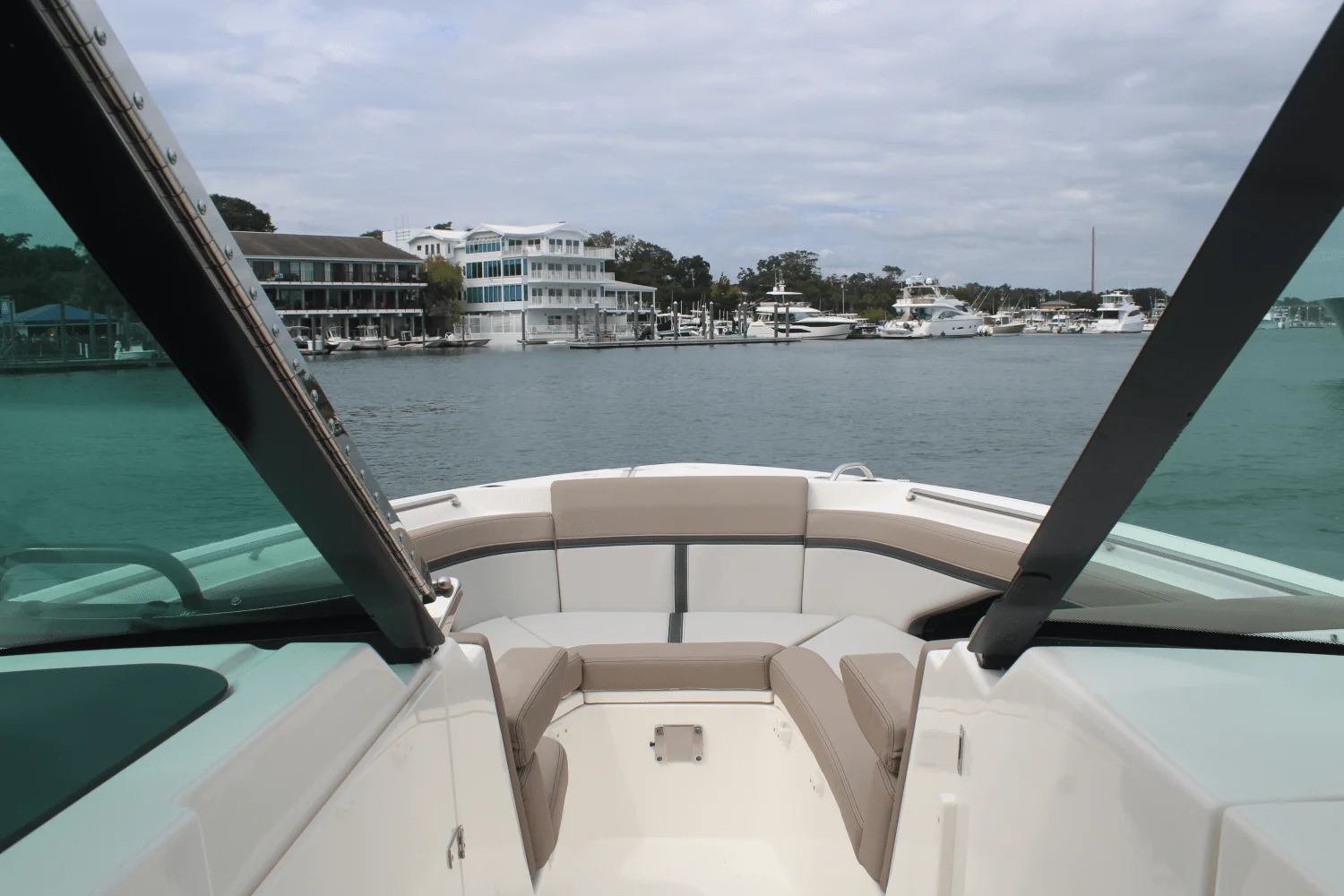 2026 Boston Whaler 330 Vantage Image Thumbnail #59