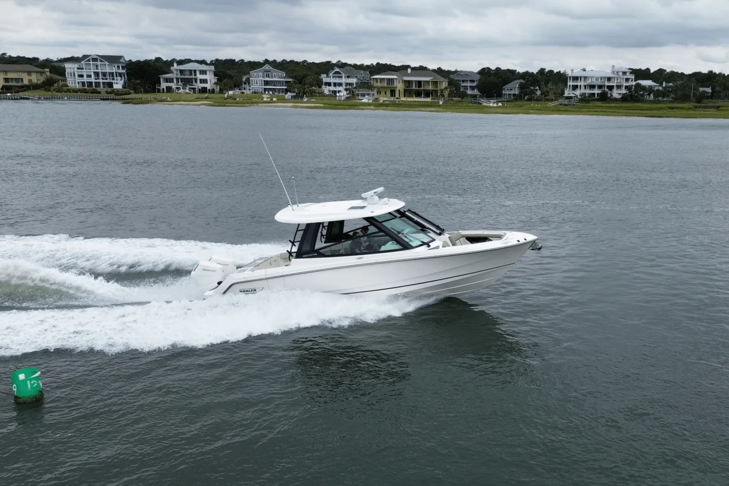 2026 Boston Whaler 330 Vantage Image Thumbnail #16