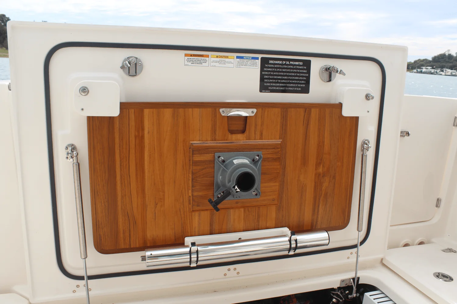 2026 Boston Whaler 330 Vantage Image Thumbnail #23