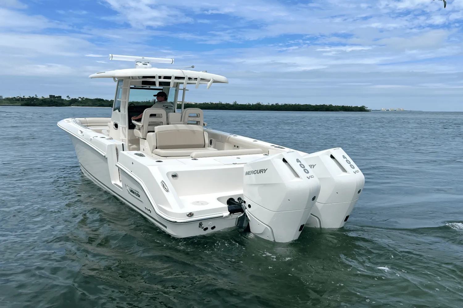 2025 Boston Whaler 330 Outrage Image Thumbnail #7