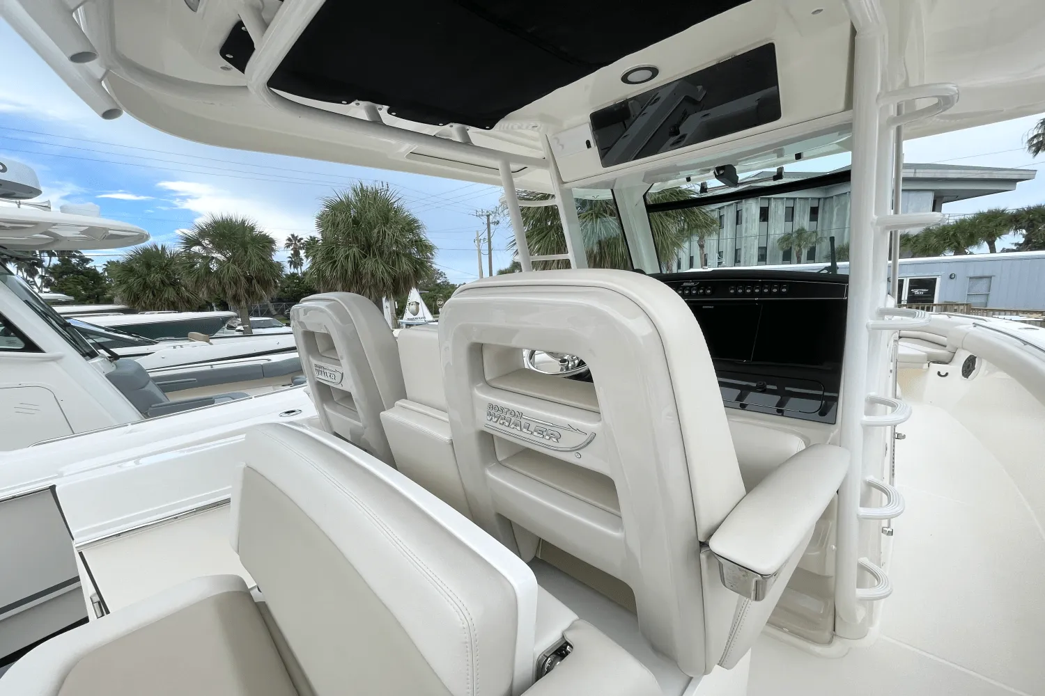 2025 Boston Whaler 330 Outrage Image Thumbnail #19