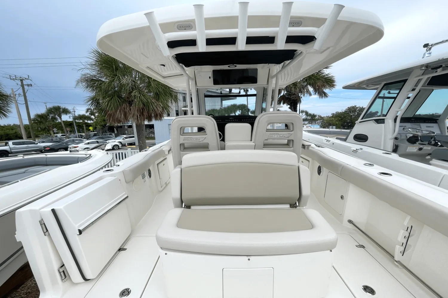 2025 Boston Whaler 330 Outrage Image Thumbnail #15