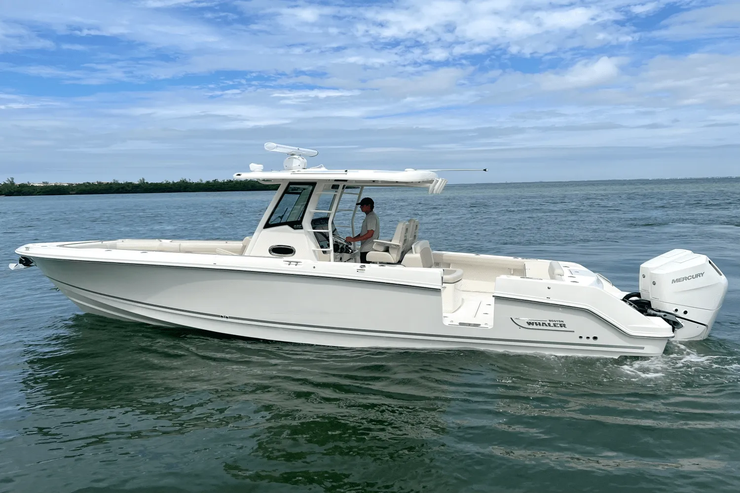 2025 Boston Whaler 330 Outrage Image Thumbnail #6