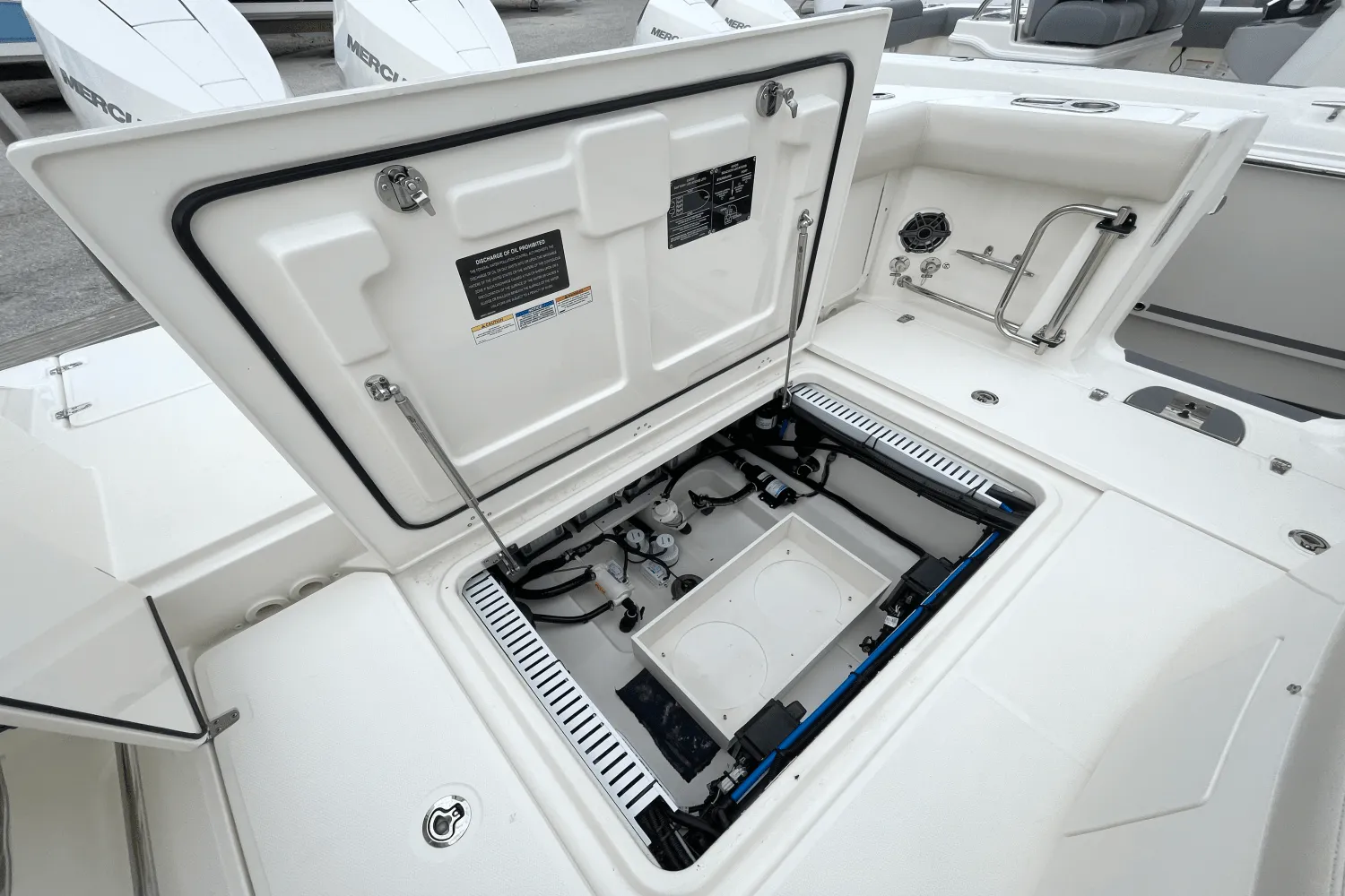 2025 Boston Whaler 330 Outrage Image Thumbnail #35