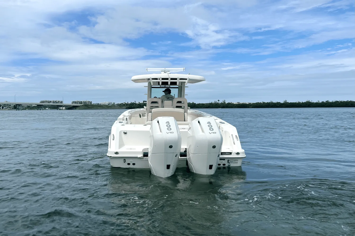 2025 Boston Whaler 330 Outrage Image Thumbnail #8