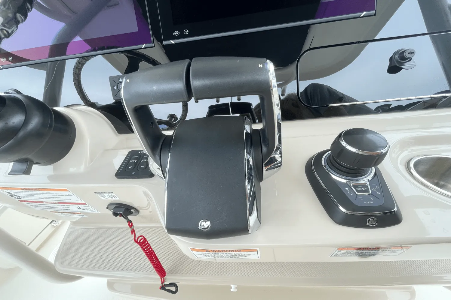2025 Boston Whaler 330 Outrage Image Thumbnail #25