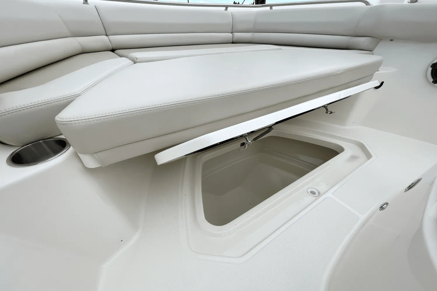 2025 Boston Whaler 330 Outrage Image Thumbnail #31