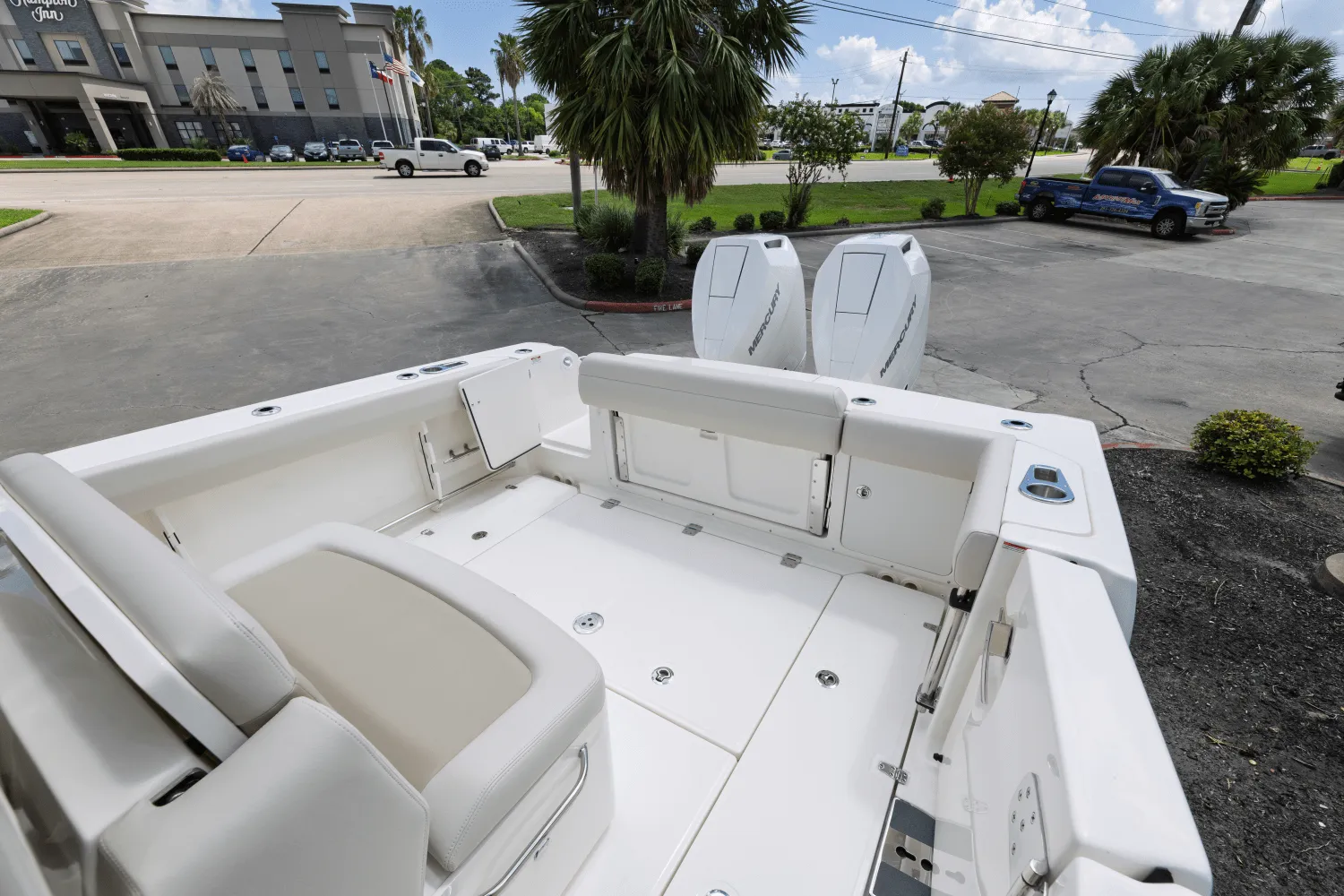 2025 Boston Whaler 330 Outrage Image Thumbnail #6
